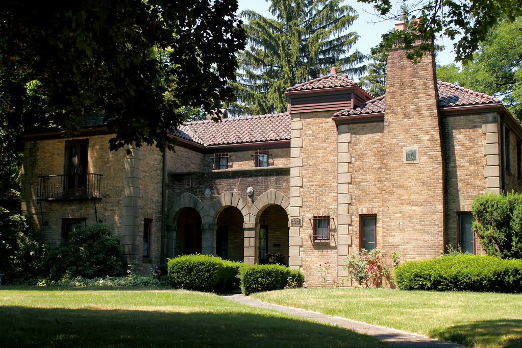 Youngstown The Homes of Crandall Park Photo Tour (Belmont renting